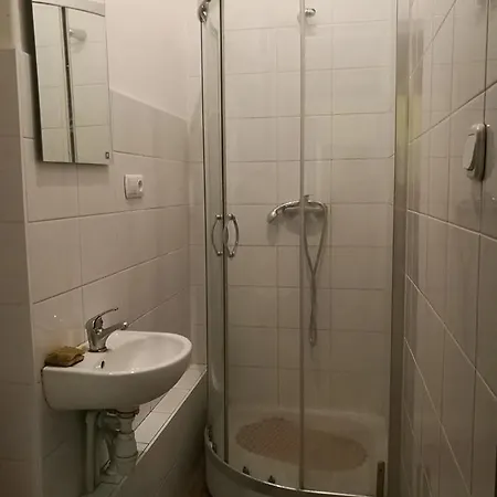 Pracownicze Korczaka Hostel *