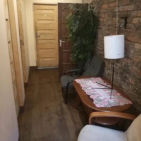 Pracownicze Korczaka Hostel *