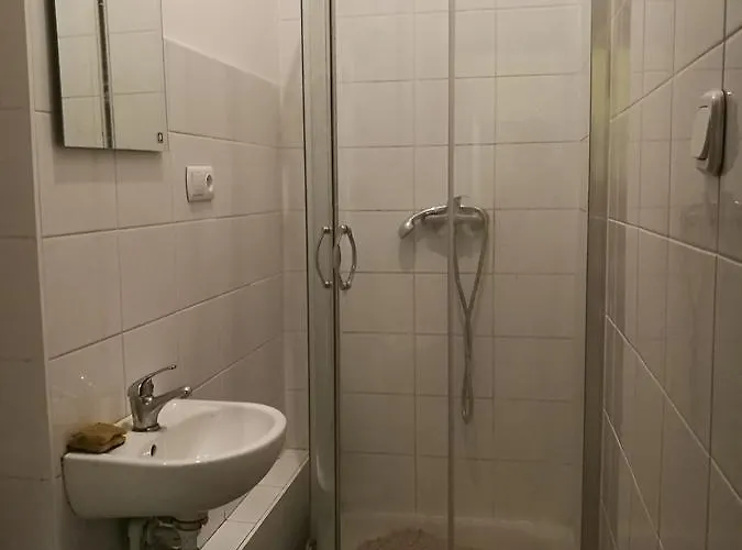 Pracownicze Korczaka Hostel *